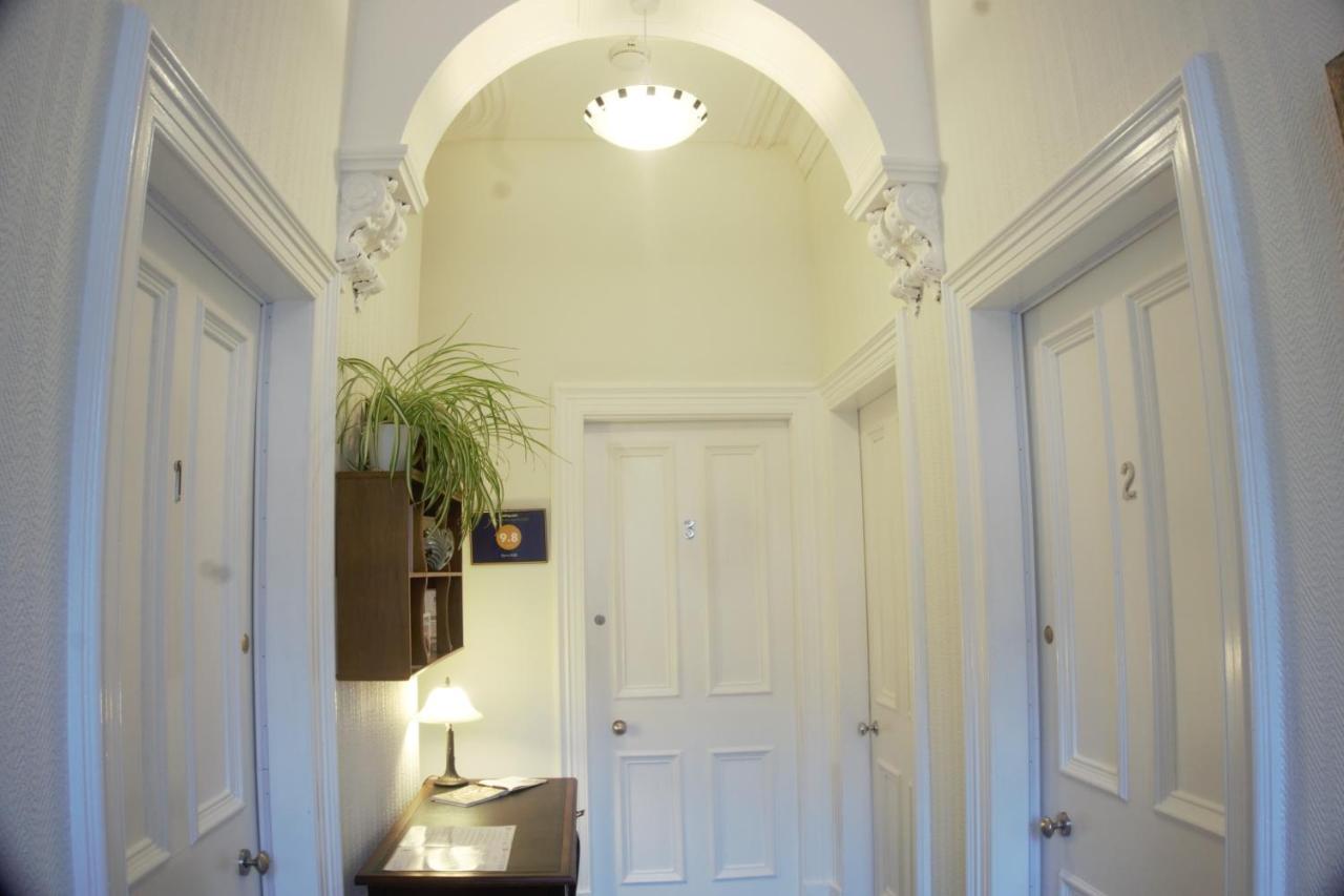 Barns Serviced Accommodation Еър Екстериор снимка